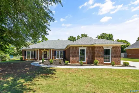 107 Coriander Ln, Harvest, AL 35749