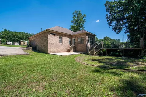 Exterior - 612 S Mountain Dr, Trinity, AL 35673 photo 8 of 10