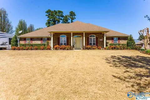 118 Ridgerun Ct, Madison, AL 35757
