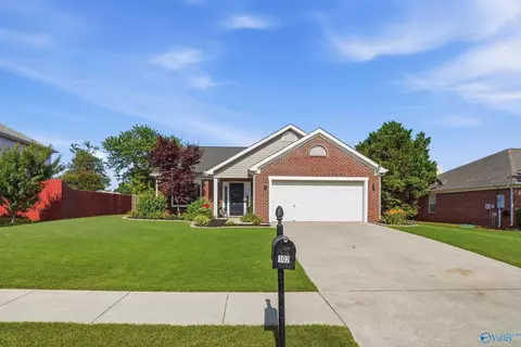 102 Brockton Dr, Madison, AL 35756