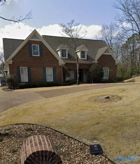 1707 Winston St, Guntersville, AL 35976