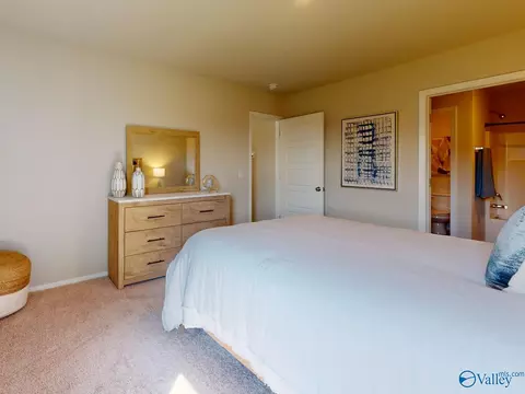 Bedroom - 1005 John Ave, Trinity, AL 35673 photo 3 of 5