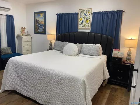 Bedroom - 505 Main St, Section, AL 35771 photo 1 of 4