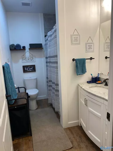 Bath - 505 Main St, Section, AL 35771 photo 3 of 3