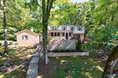 2223 Briarcliff Rd, Huntsville, AL 35801
