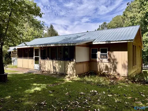 2101 Wallace Ave, Fort Payne, AL 35967