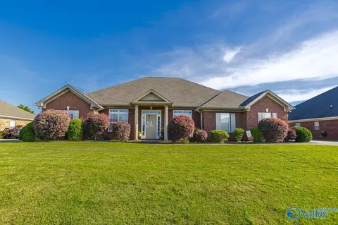119 Misty Morn Ln, Huntsville, AL 35811