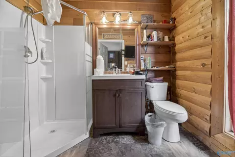 Bath - 383 Ross Rd, Boaz, AL 35956 photo 5 of 8