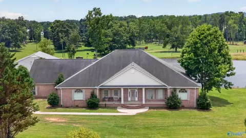 Exterior - 383 Ross Rd, Boaz, AL 35956 photo 5 of 7