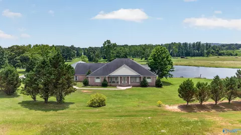 Exterior - 383 Ross Rd, Boaz, AL 35956 photo 4 of 7