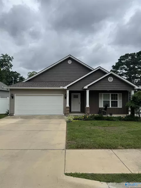 501 Barkley St, Hartselle, AL 35640