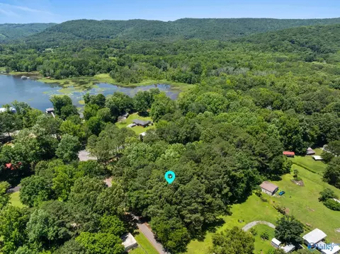 54 Malibu Cir, Scottsboro, AL 35769