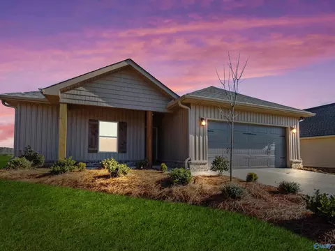 237 Deer Trl, Union Grove, AL 35175