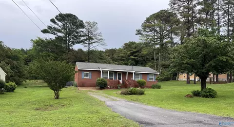 169 Daniel Dr, Huntsville, AL 35811