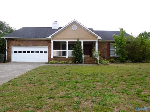 118 Lamirda Ct, Huntsville, AL 35810