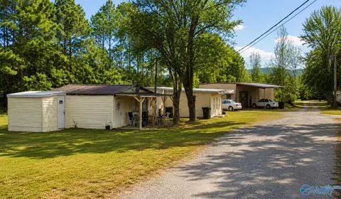 101 Ike Rd, Owens Cross Roads, AL 35763