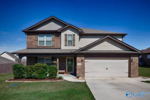 213 Maggie Mance Ln, Harvest, AL 35749