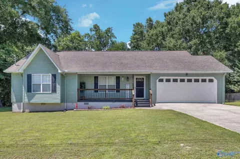 130 Childmark Dr, Albertville, AL 35950