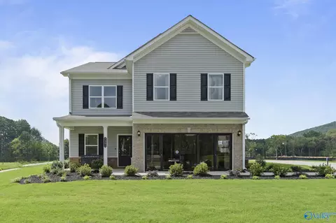 7301 Pine Run Ln, Owens Cross Roads, AL 35763
