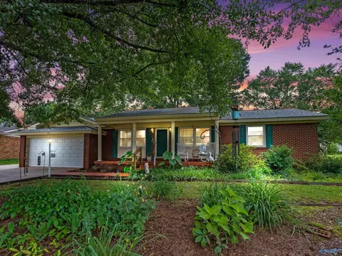 316 Christopher Dr, Athens, AL 35611