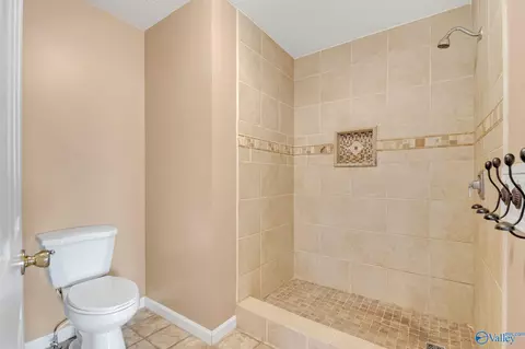 Bath - 18220 E Limestone Rd, Athens, AL 35613 photo 2 of 3