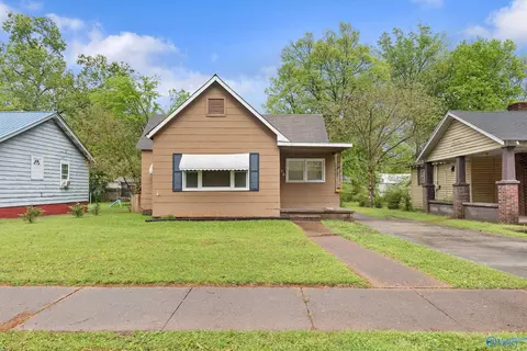 206 Memorial Dr, Decatur, AL 35601