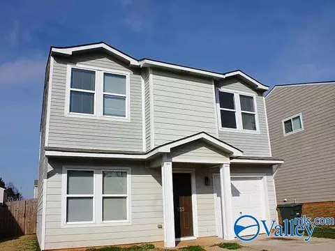 135 Whitestone Dr, Huntsville, AL 35810
