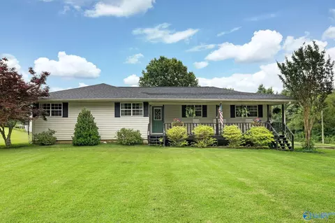 565 Buchanan Rd, Albertville, AL 35950