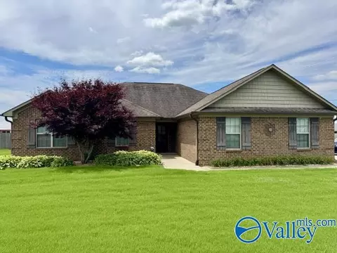 28436 Hinton Ln, Toney, AL 35773