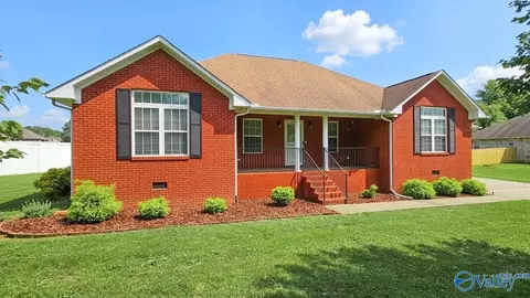 27125 Thomas Edward Dr, Athens, AL 35613