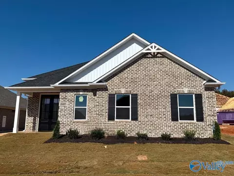 26481 Old Town Dr, Athens, AL 35613