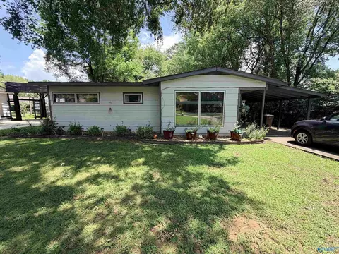 1414 10th Ave, Decatur, AL 35601