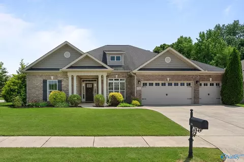 156 Autumn Cove Dr, Madison, AL 35756