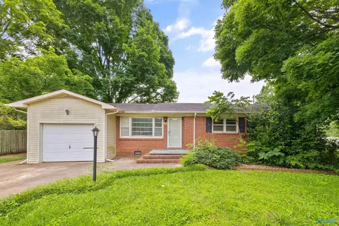 3811 Duncan Cir, Huntsville, AL 35810
