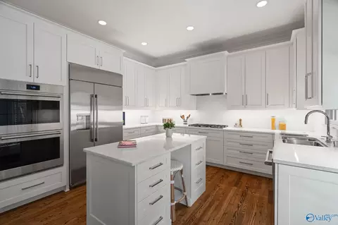 26 Saint James Sq, Huntsville, AL 35801