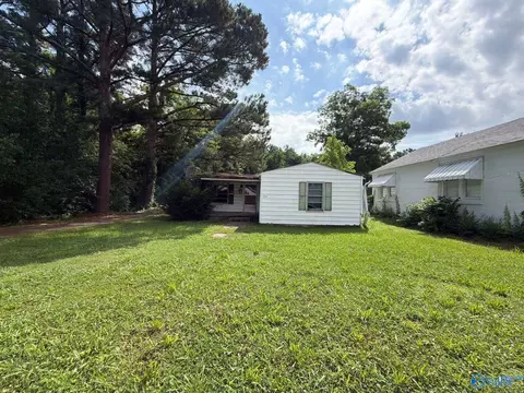 308 Bethel St, Hartselle, AL 35640