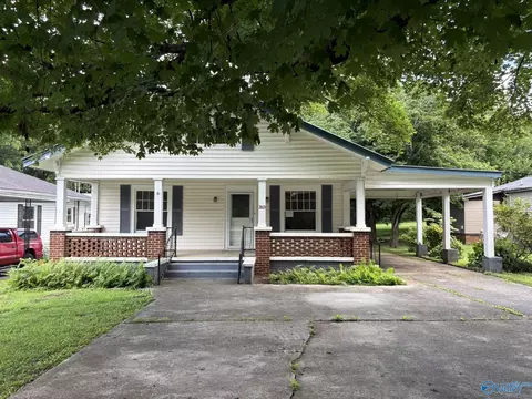 2103 Lee High Dr, Huntsville, AL 35811