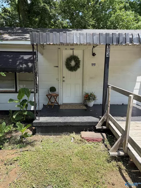 304 Treymore Ave, Huntsville, AL 35811