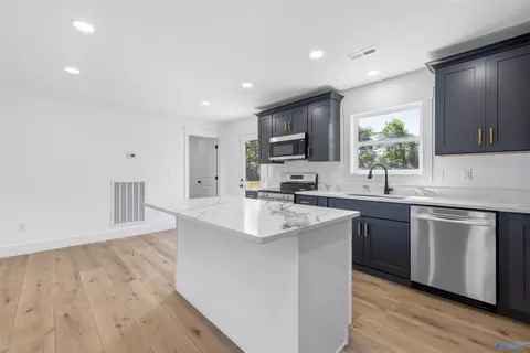 Kitchen - 3310 County Road 43, Section, AL 35771 photo 2 of 5
