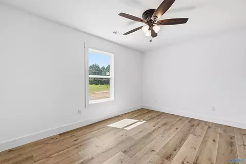 Bedroom - 3310 County Road 43, Section, AL 35771 photo 1 of 3