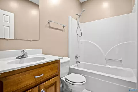 Bath - 2023 Mohawk Cliff Rd, Ohatchee, AL 36271 photo 3 of 4