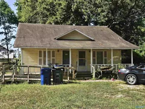 2911 8th Ave, Huntsville, AL 35805