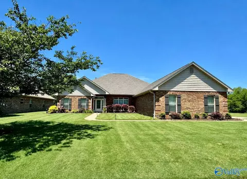 2516 Caldwell Park Ct, Owens Cross Roads, AL 35763