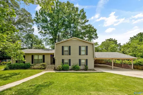 2514 Willena Dr, Huntsville, AL 35803