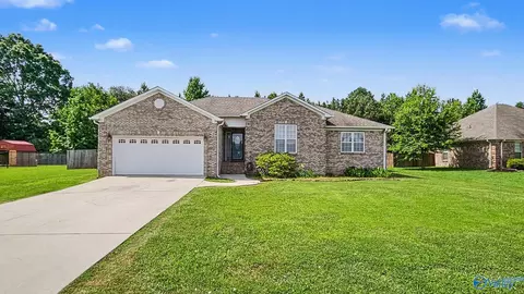 15848 Sorghum Ridge Dr, Elkmont, AL 35620