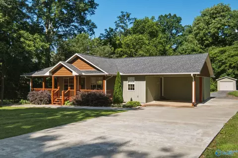 459 2nd Ave, Grant, AL 35747