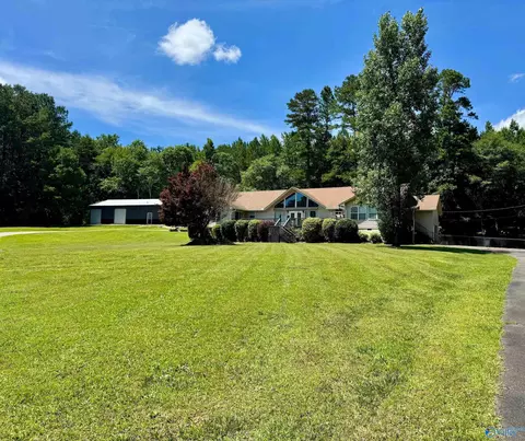 109 Smith Dr, Gadsden, AL 35904