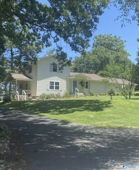 1066 County Road 10, Boaz, AL 35957