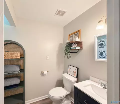 Bath - 310 Mountain Home Rd, Trinity, AL 35673 photo 3 of 5
