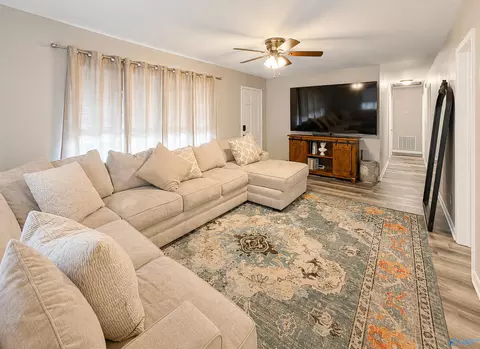 Living - 310 Mountain Home Rd, Trinity, AL 35673 photo 2 of 2